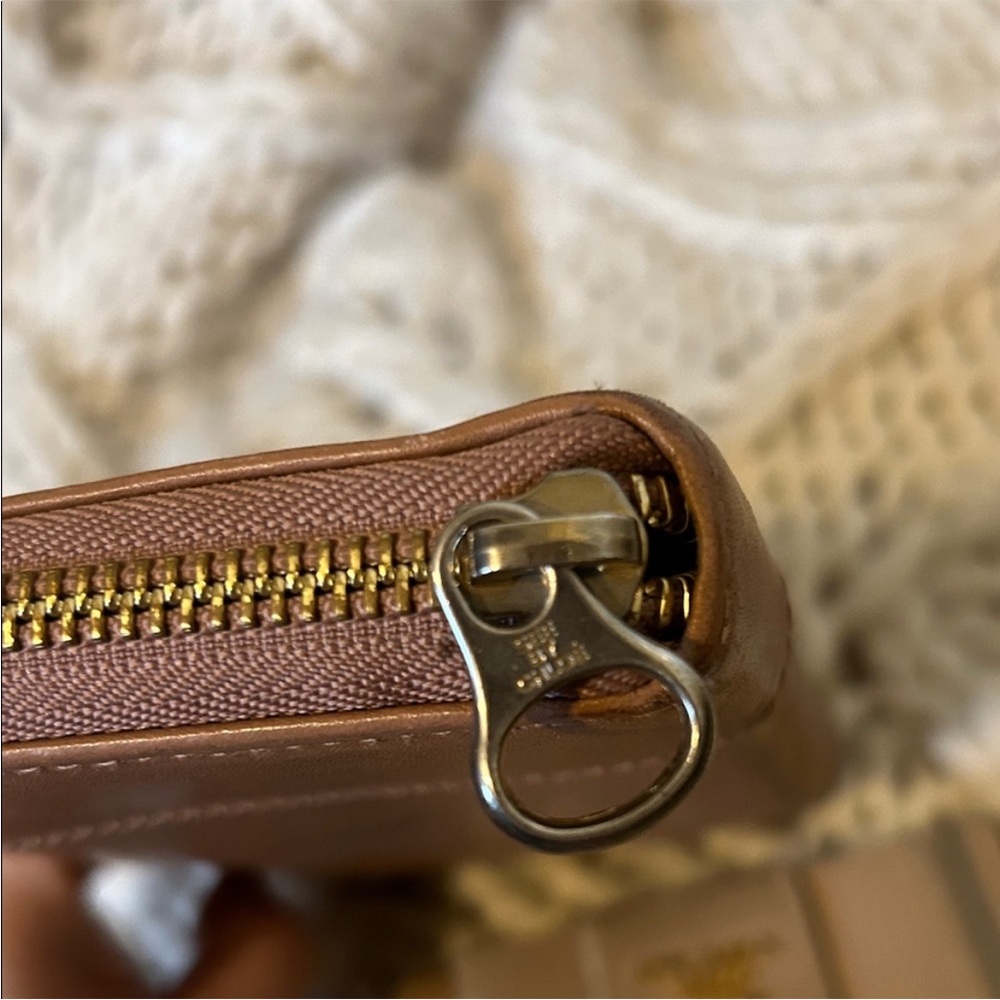 Prada Key Holder & Chloe Wallet Bundle - Picture 16 of 16